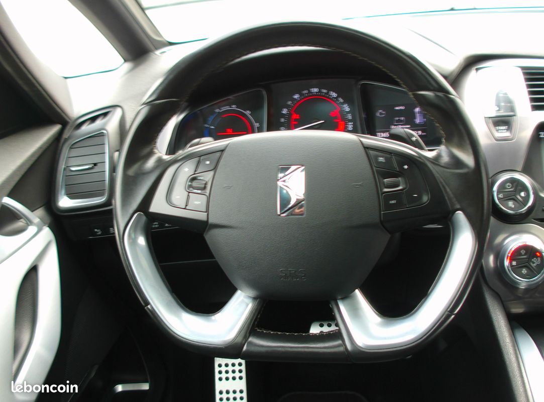 CITROEN DS5 HYBRID4 SPORT CHIC ETG6 200ch 4WD (image 6)