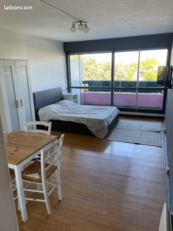 Appartement 1 pièce 22 m² · à Nîmes · 22 m² · 420 €