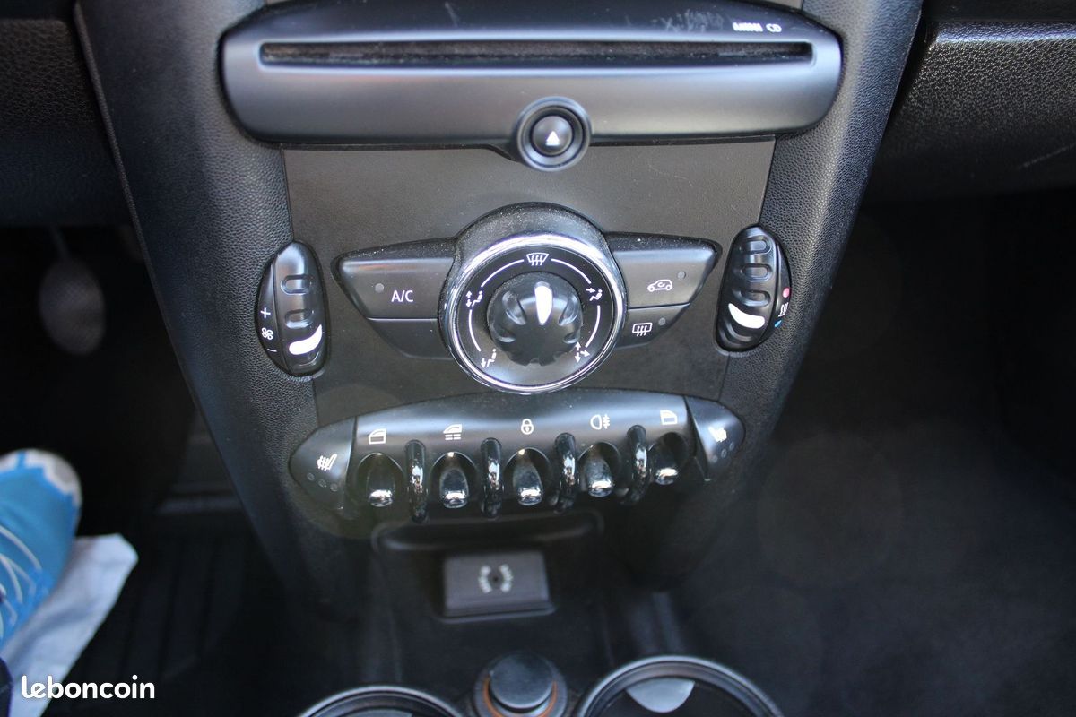 Mini CABRIO ONE CABRIOLET 1L6 ESSENCE 98 CV GPS TACTILE CLIM AUDIO JA 17 RADAR CAPOTE ELECT (image 13)