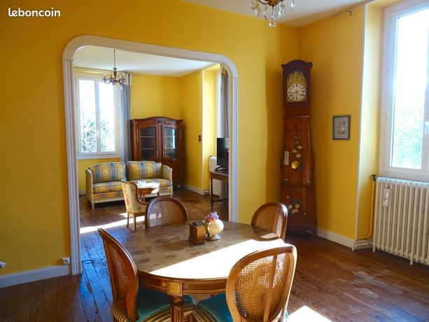 Maison familiale de caractère – 240 m² habitables – 6 chambres