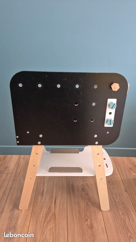 Établi en bois Vertbaudet et sa caisse à outils (image 5)