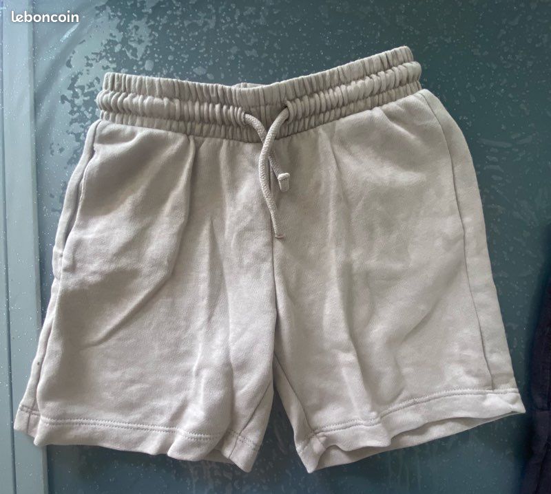 Lot 3 shorts (image 2)