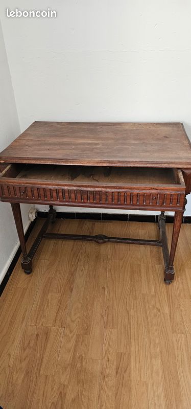Petite table ancienne (image 4)