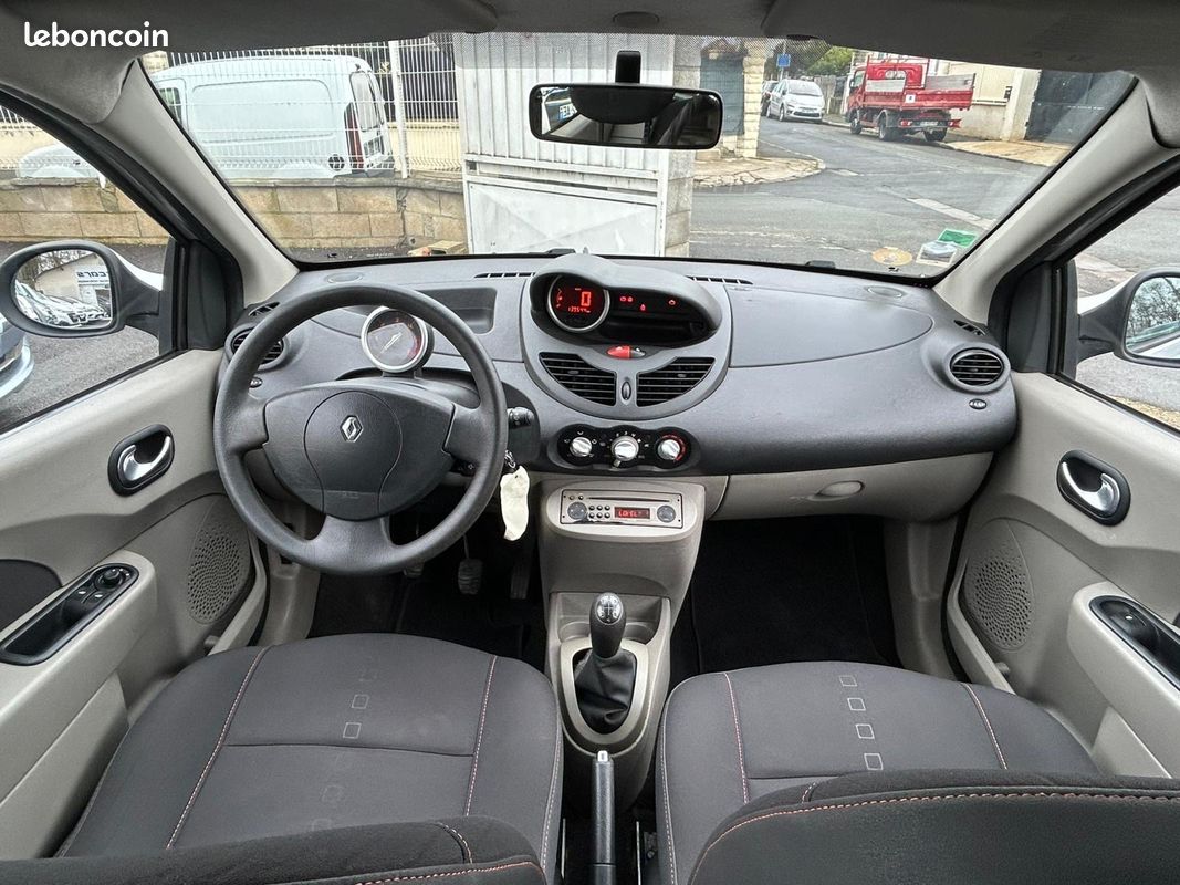 RENAULT TWINGO II 1.5 dCi 65 Dynamique (image 5)