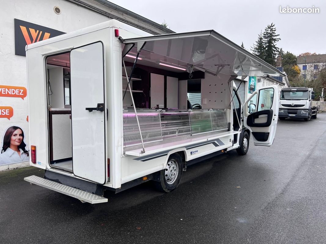 CITROEN JUMPER FOOD TRUCK 2.2 HDI 130CH L2H2 CONFORT / EX BOUCHERIE / 4 FRIGO / PRÊT À L'EMPLOi (image 2)