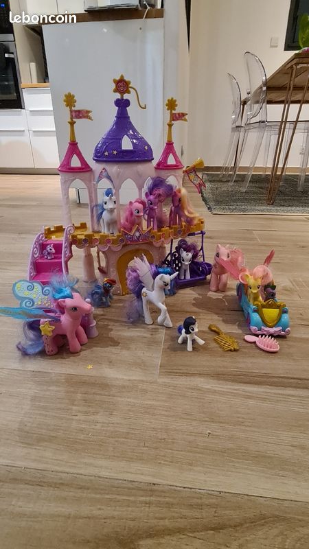Château My little poney + lots poney (image 1)
