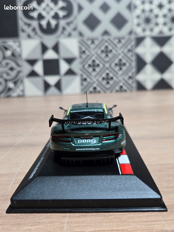 Aston martin DBR9 2005 - Collection