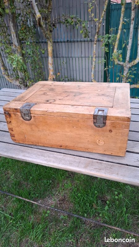 Rare caisse militaire allemande années 40/50 en bois massif et métal (image 4)