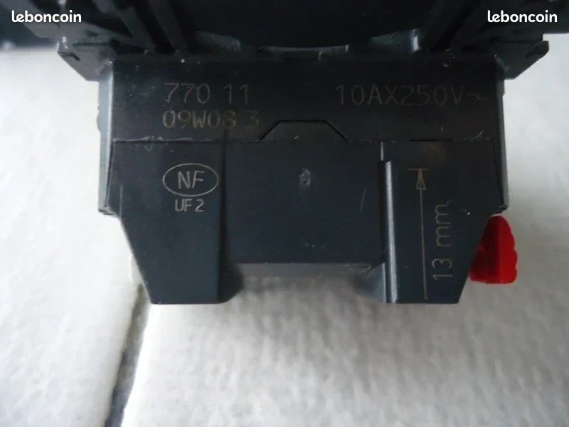 FOURCHE AMORTISSEUR AVANT POUR GSX-S 1000 F(GSX-S1000FAL8 / GSX-S1000F FOURCHE AMORTISSEUR AVANT POUR GSX-S 1000 F(GSX-S1000FAL8 / GSX-S1000F