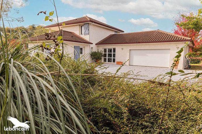 Villa 7 pièces 190 m²