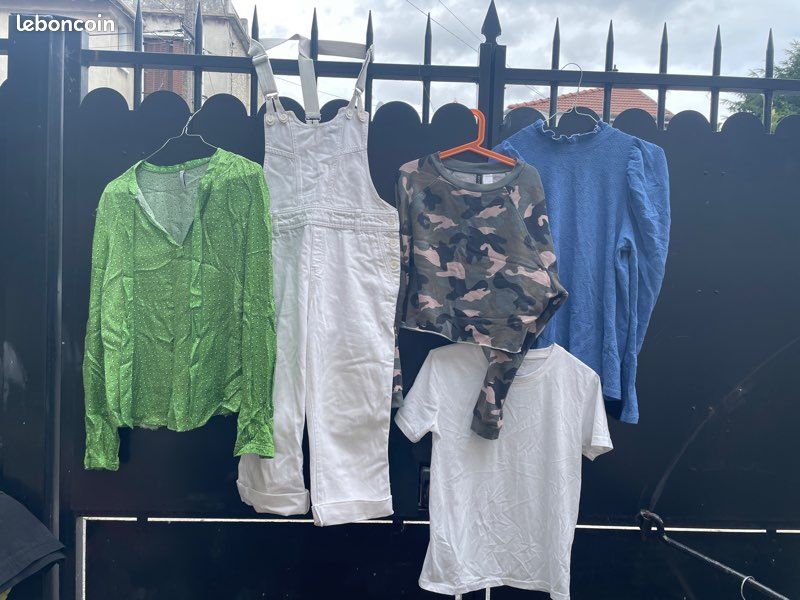 Lot salopette CLAUDIE PIERLOT avec 4 hauts (image 1)