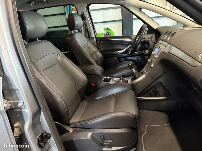 Ford S-MAX 1.8 TDCI 125CH TITANIUM (image 16)