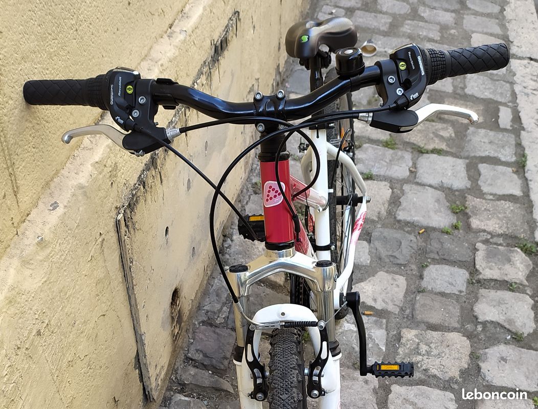 Vélo VTT femme (image 2)