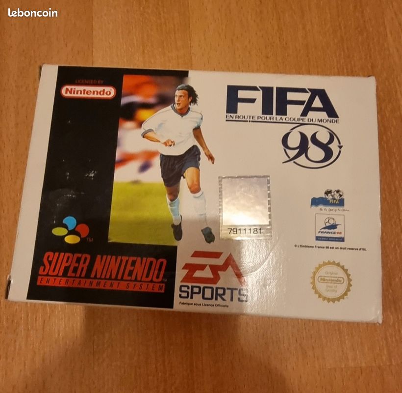 FIFA 98 – Super Nintendo (SNES) – Complet en boîte – Bon état (image 1)