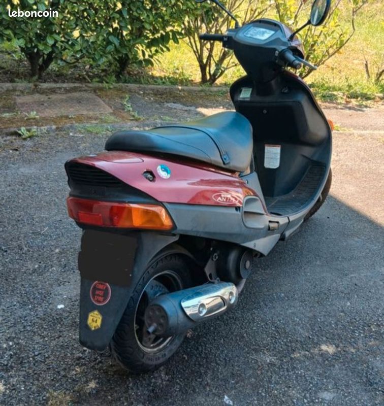 Scooter suzuki 125 AN (image 2)