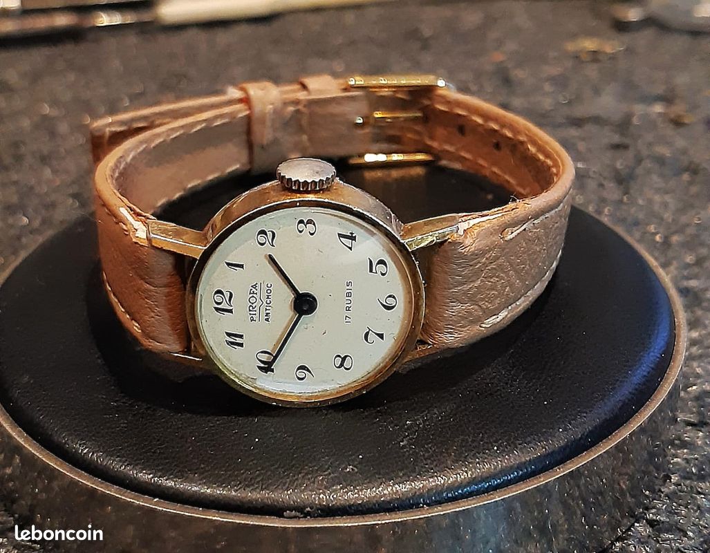 Montre Vintage Femme Pirofa – Mécanique, Boîtier Plaqué Or, Années 1940-1970 – Style Classique