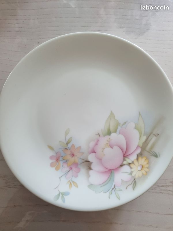 6 Assiettes dessert (image 1)