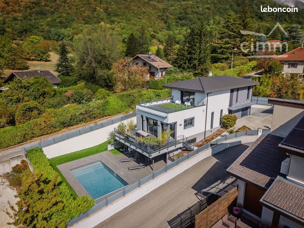Maison 5 pièces 150 m² · à Saint-Ismier · 150 m² · 950 000 €