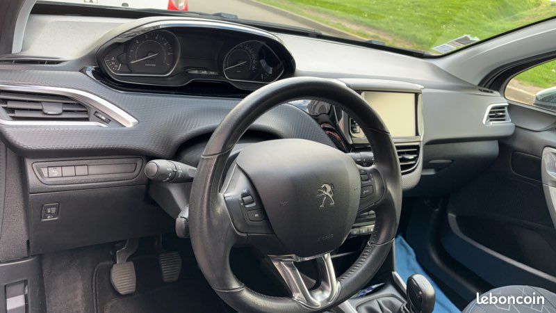 Peugeot 2008 VTI -2018 (image 3)