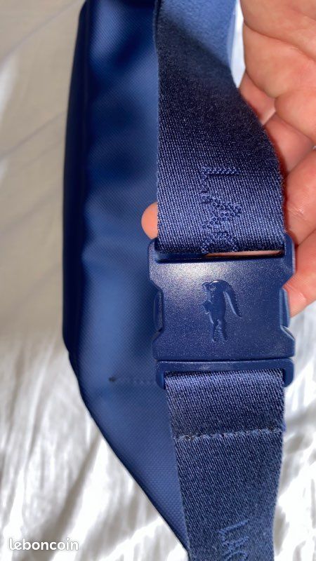 Sacoche Lacoste en cuir (image 5)
