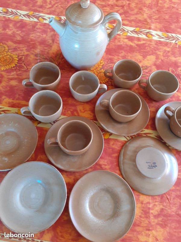 SERVICE A CAFE 18 pièces GRES VILLAGE tasses et cafetière (image 12)