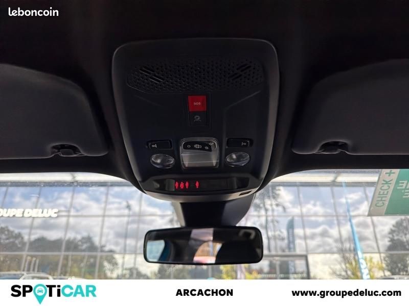 Peugeot 2008 1.2 PureTech 100ch S&S Active (image 31)