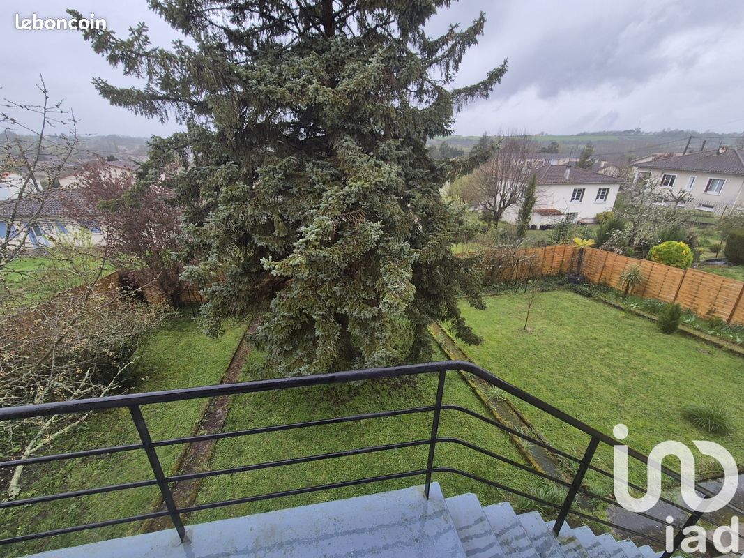 Maison 5 pièces 92 m² - Chalais 16210 (image principale 3)