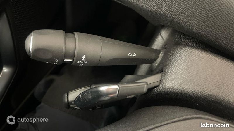 Peugeot 308 1.2 PureTech 130ch S&S Allure EAT8 (image 24)