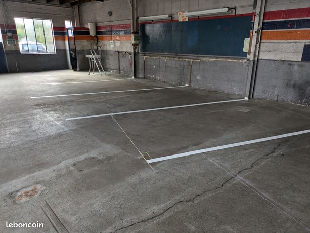 Parking/box Feurs
