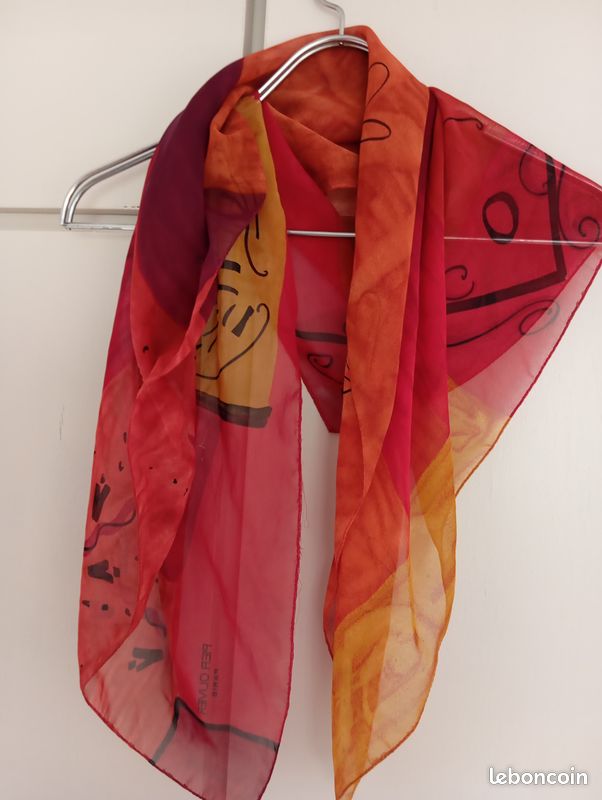 Foulard En Soie Pier Olivier - Motif Multicolore, Style Bandana/carré - Occasion Bon état