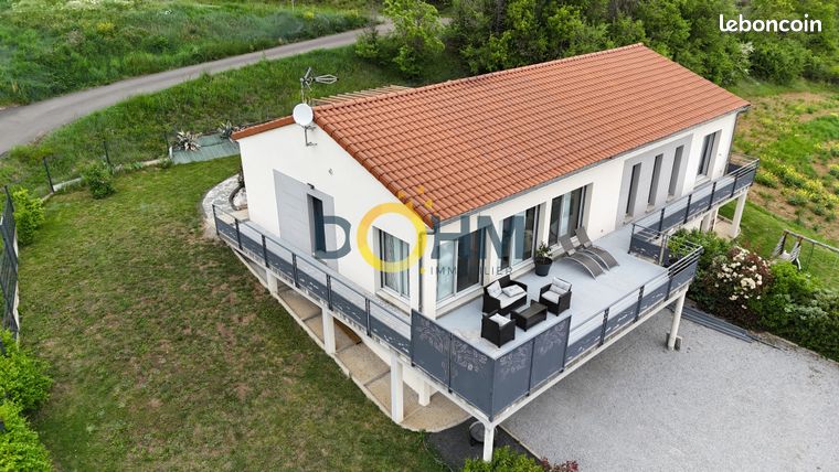 Propriété 5 pièces 147 m²