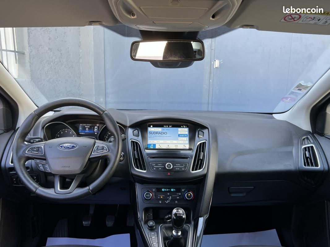 Ford Focus 1.0 EcoBoost 125 S&S Titanium / CAMERA KEYLESS DETECT ANGLE MORTS (image 10)