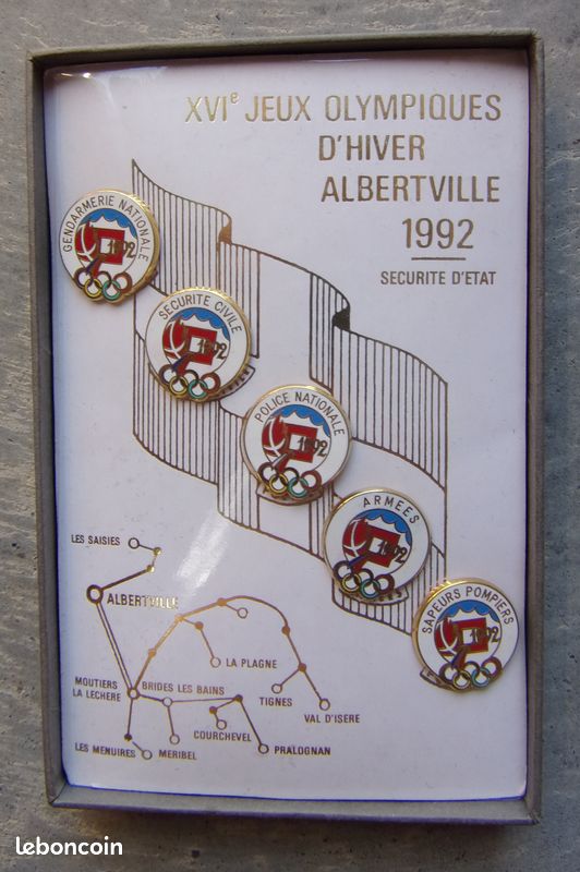 Pin's Olympique JO Albertville 1992 Savoie - Arthus Bertrand Doré - Collection