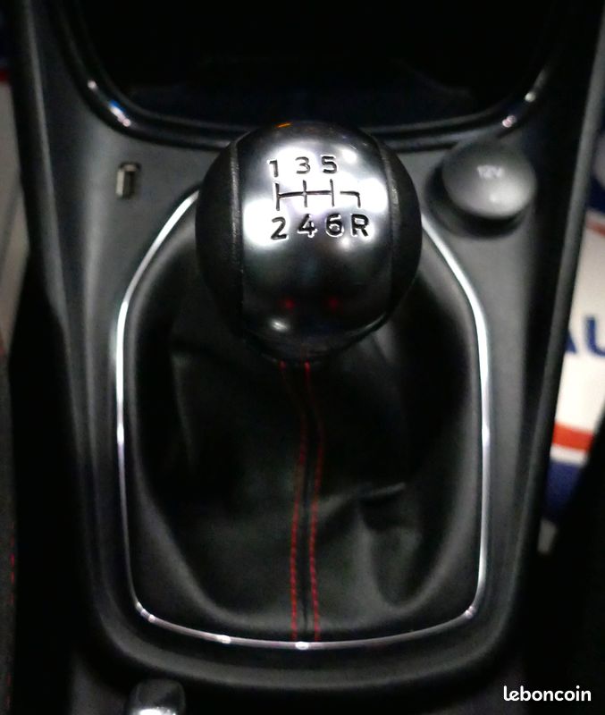 Ford puma 1.0 flexifuel 125 cv mhev e85 st line - 2024 - 28 533 km (image 8)