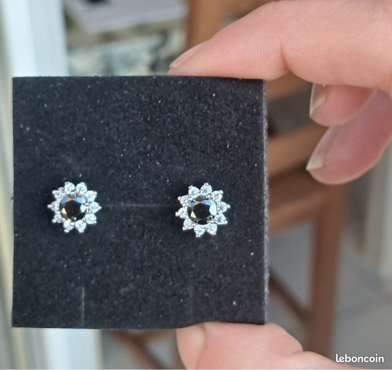 Boucles d’oreilles en argent plaqué or avec diamants de moissonite et certificat gra (image 1)
