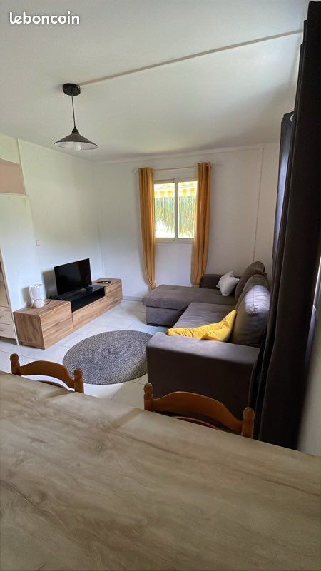 Appartement 3 pièces 80 m² · à Terre-de-Haut · 80 m² · 1 500 €/mois