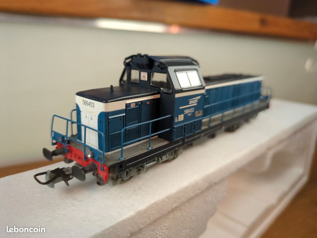 JOUEF LOCOMOTIVE DIESEL BB67400 livrée EN VOYAGE HJ2020 NEUF EUR 235