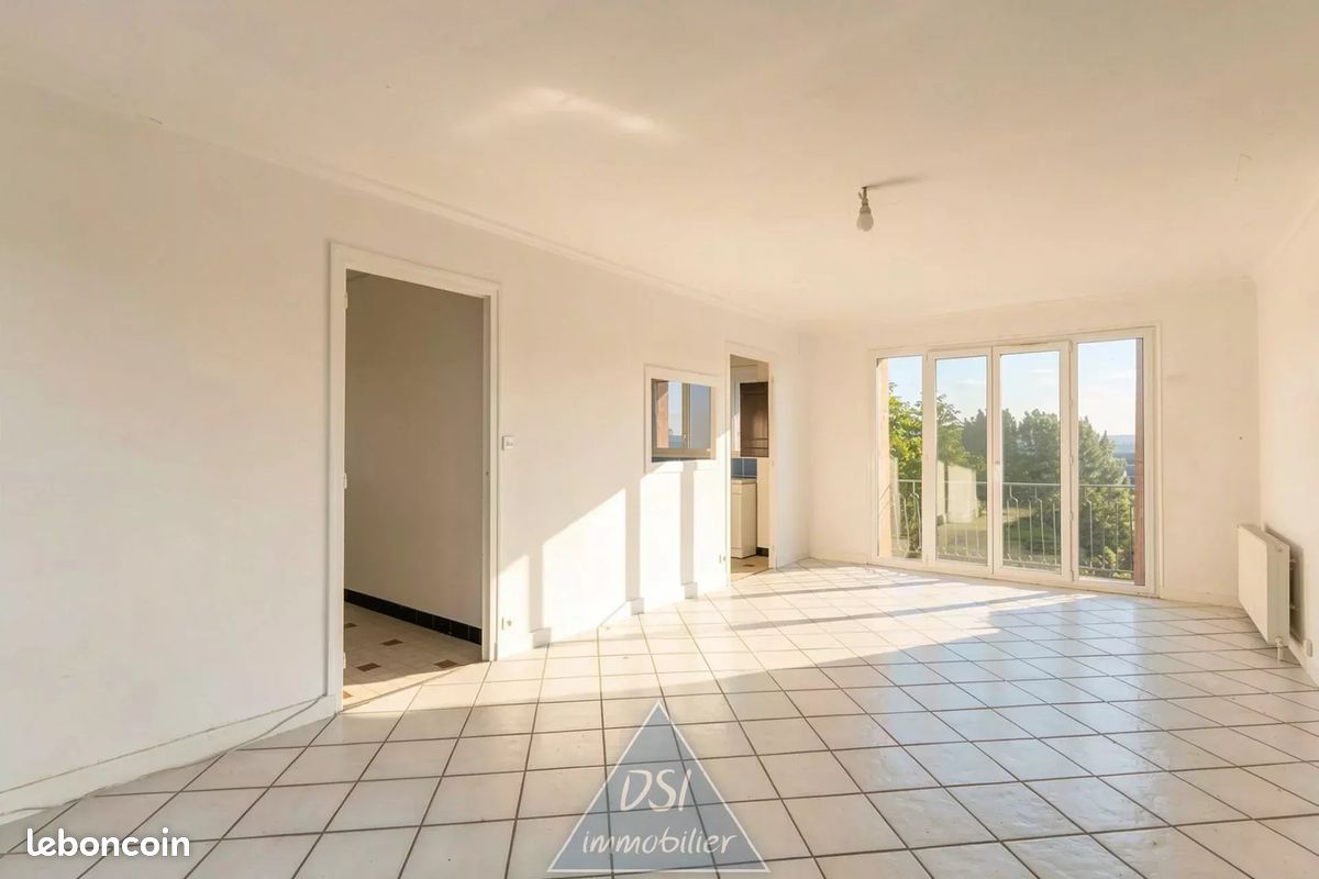 Maison 7 pièces 134 m² · à Montluel · 134 m² · 414 000 €