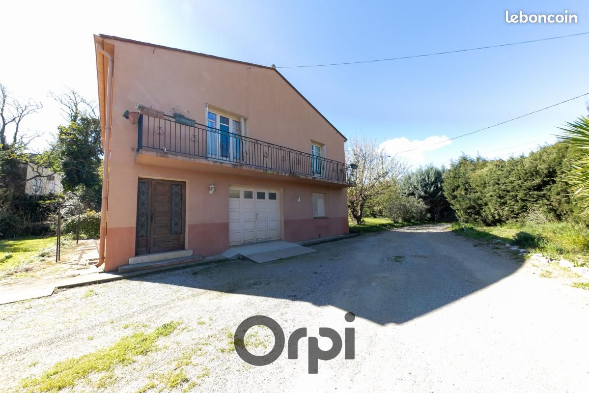 Villa 4 pièces 145 m² (image 1)