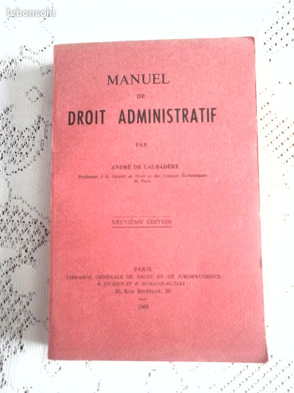 Livres de droit : Public, Administratif, Civil et constitutionnel (image 1)