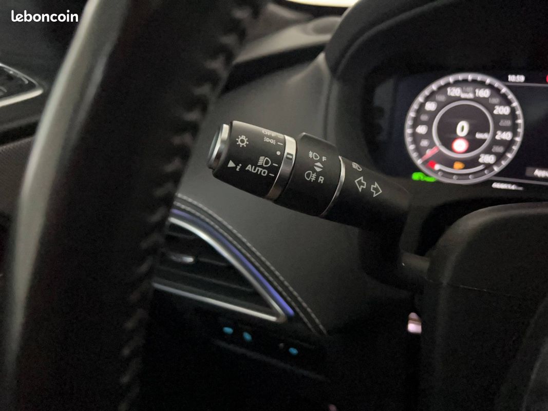 JAGUAR F-Pace 2.0 D - 180 ch AWD BVA8 Chequered Flag (image 24)