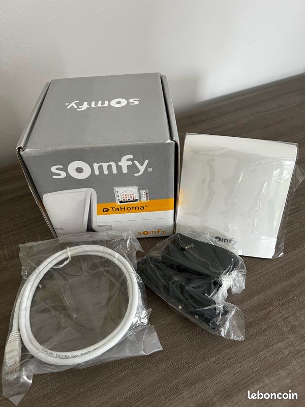 Box SOMFY TAHOMA V2 Neuf (image 2)
