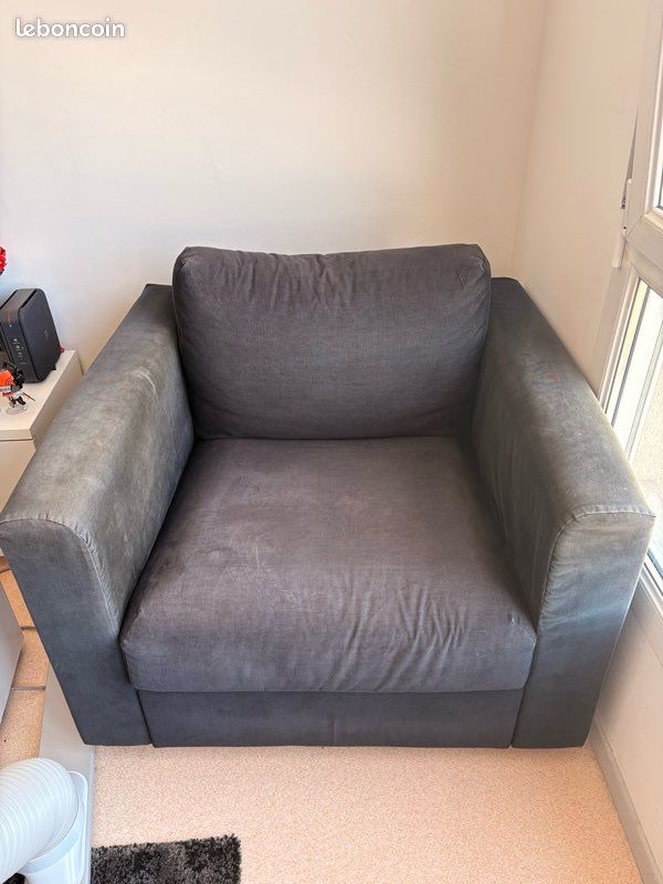 Fauteuil IKEA VIMLE noir – housses interchangeables – très bon état (image 1)