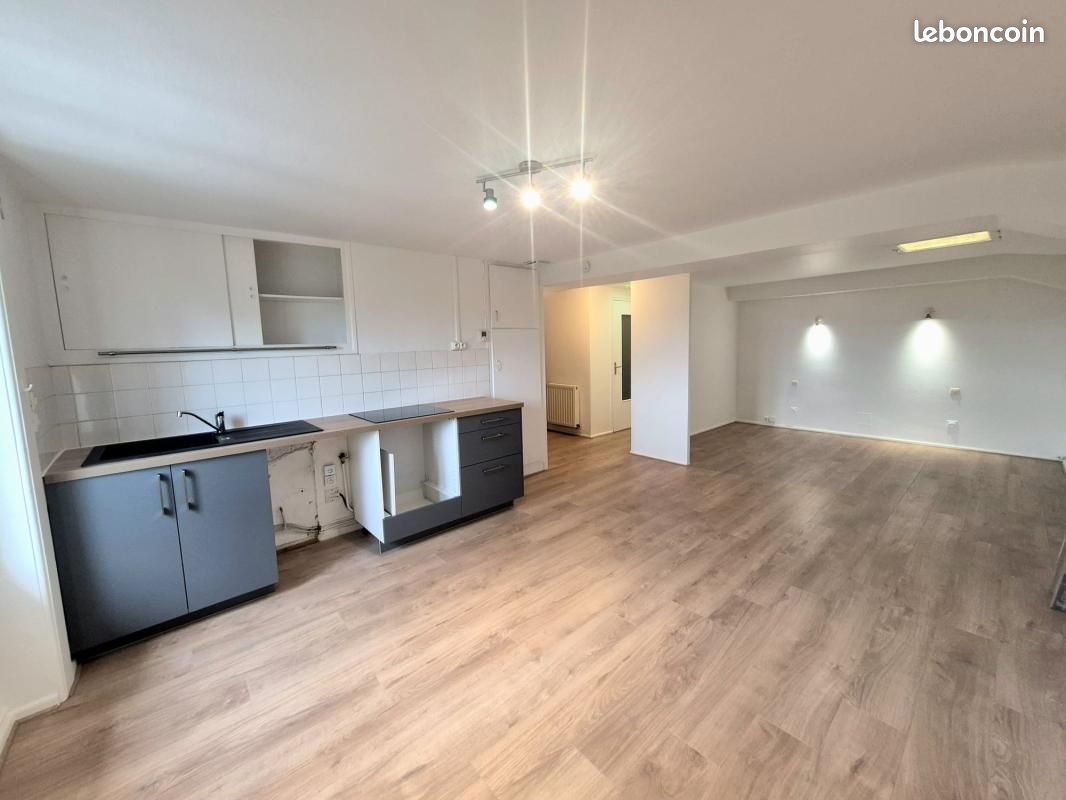 Appartement 2 pièces 53 m² · à Saint-Just-Saint-Rambert · 53 m² · 550 €/mois