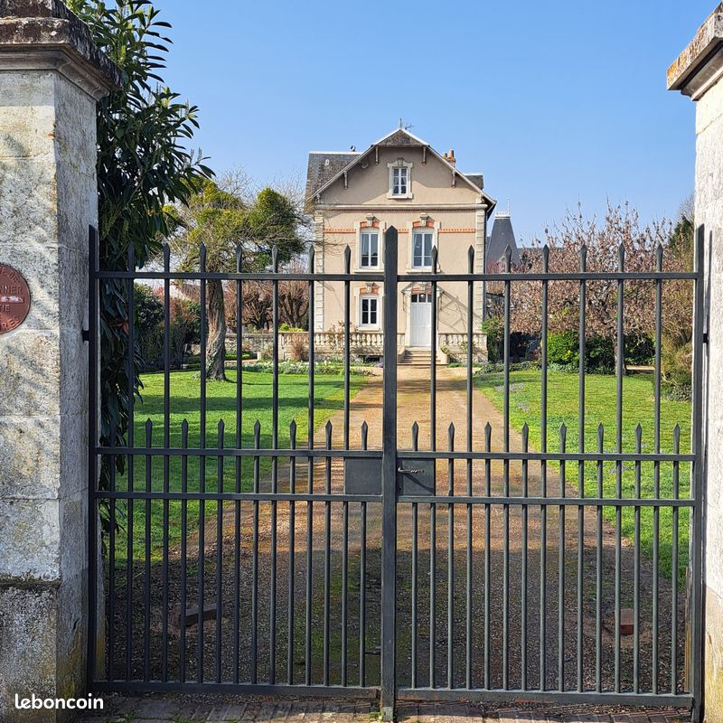 Maison 7 pièces 150 m² · à Vendôme · 150 m² · 440 000 €
