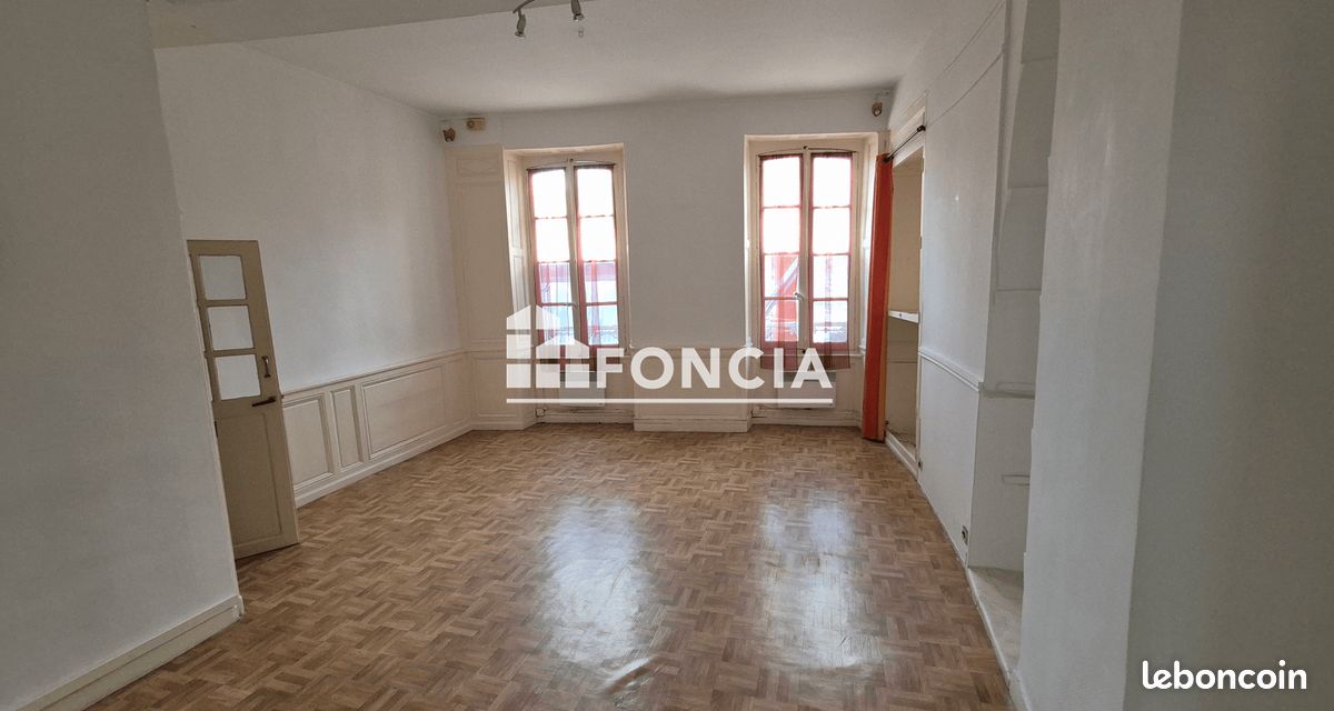 Local commercial 2 Pièces 34m² à louer 780 - MELUN 77000 (image 1)