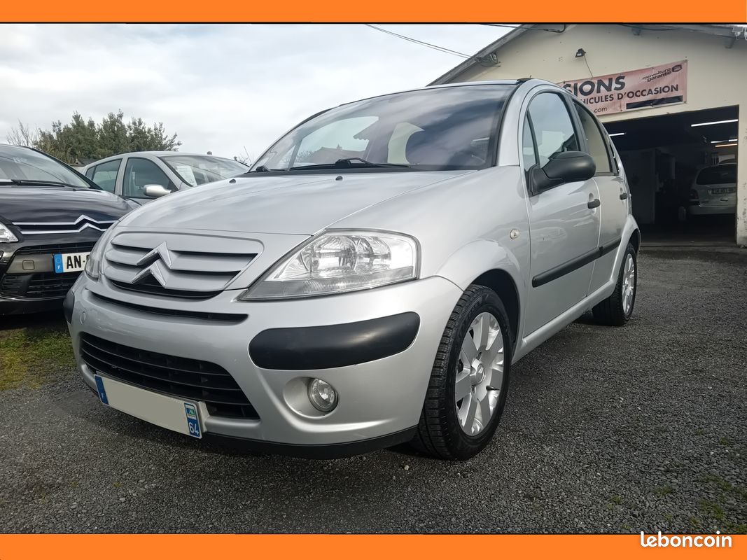 Citroen C3 I restylée 1.4i 75cv Pack Ambiance 172 000 kms Moteur changé 111 000 Kms (image 1)