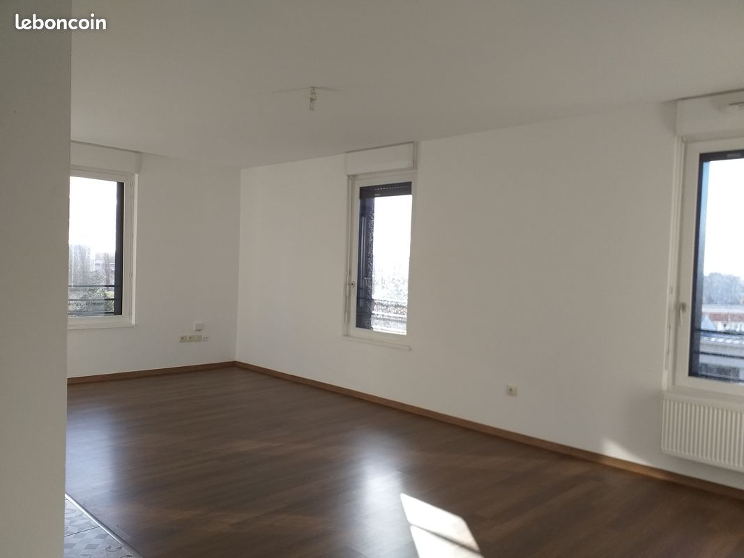 Appartement 3 pièces 66 m² · à Lille · 66 m² · 990 €/mois