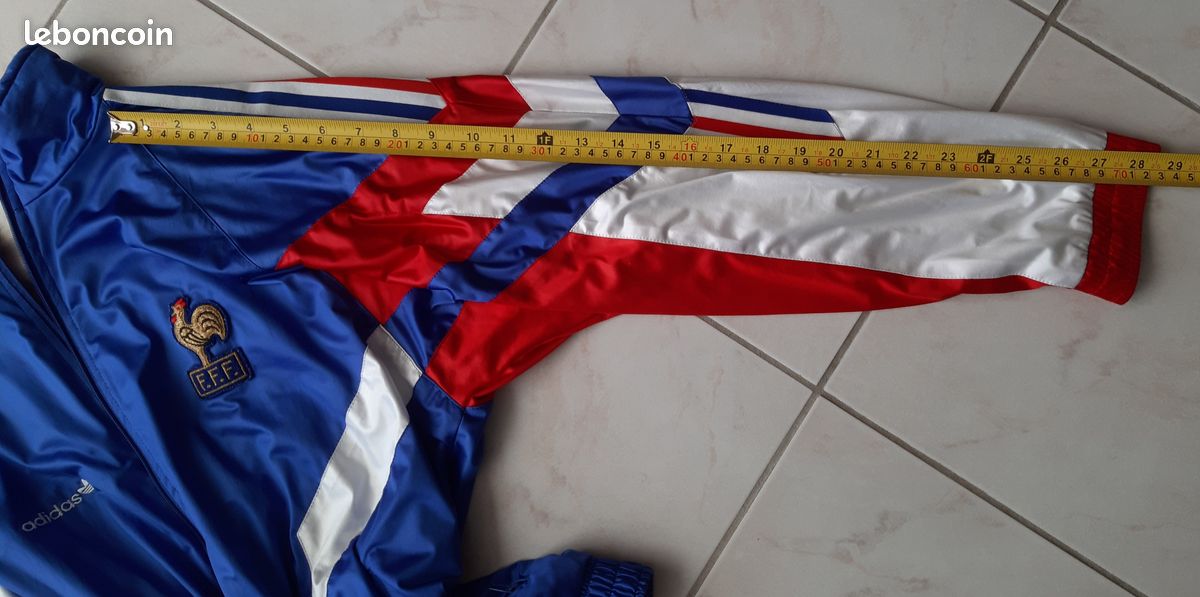b>Veste</b> <b>EQUIPE</b> <b>DE</b> <b>FRANCE</b> <b>Mundial</b> <b>82</b> <b>FFF</b> <b>époque</b> <b>PLATINI</b> <b>tracktop</b