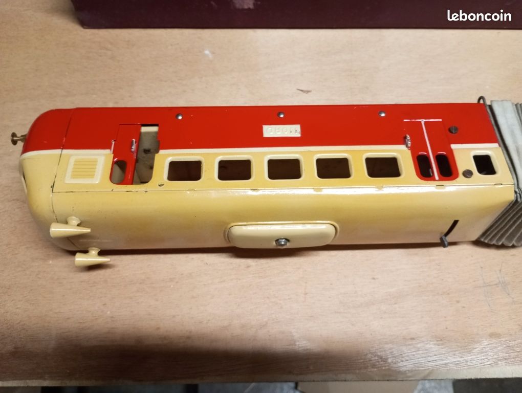 Lot De 2 Voitures Voyageurs JEP échelle O – 4675V Et 4675S, France, Années 60
